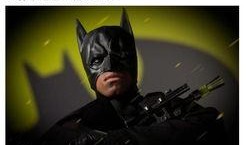 最新爆料蝙蝠侠是谁啊图片,最新爆料揭示神秘蝙蝠侠真身！