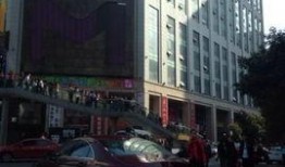 成都春熙路最新爆料,成都繁华商业街区的时尚蜕变